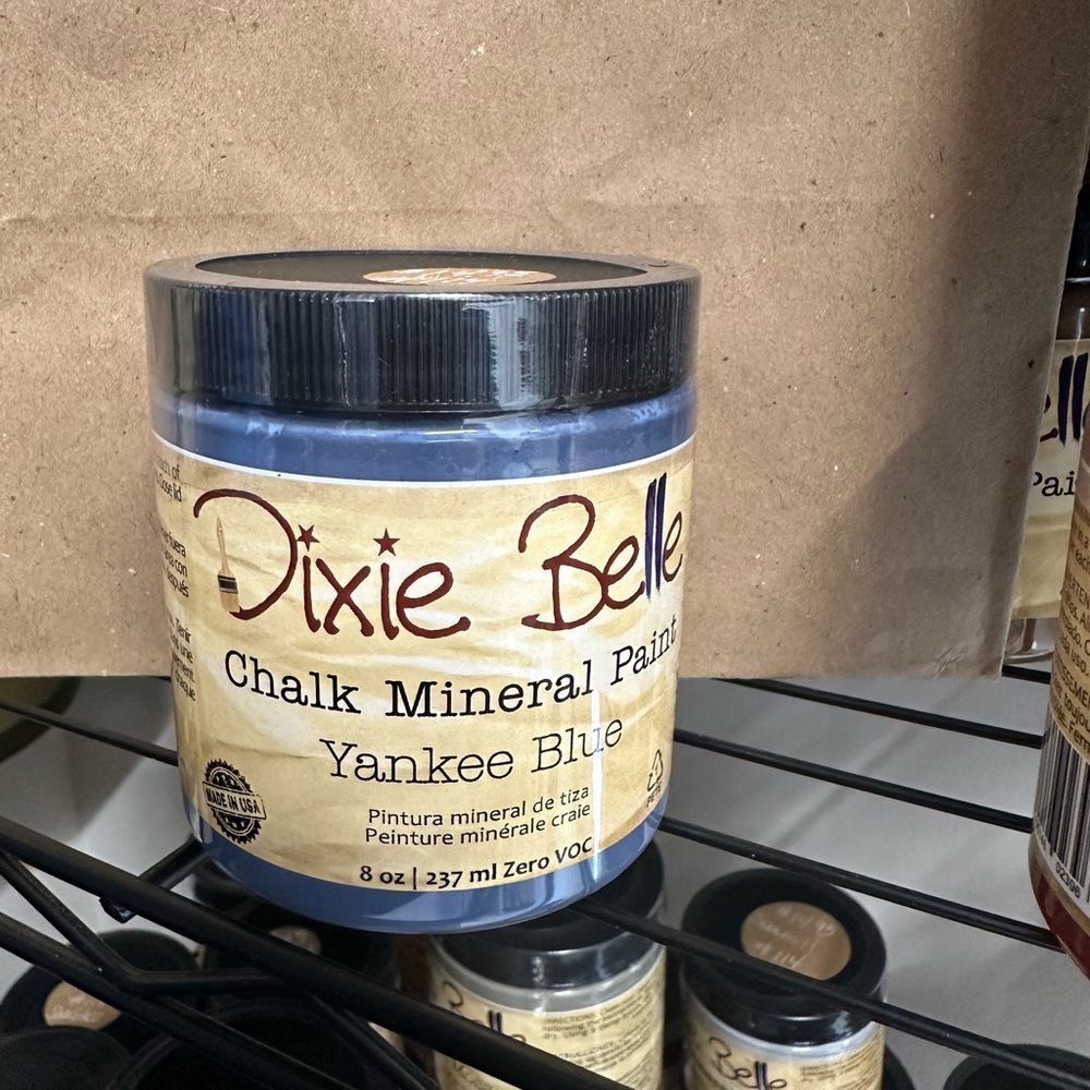 Dixie Belle Yankee Blue Chalk Mineral Paint